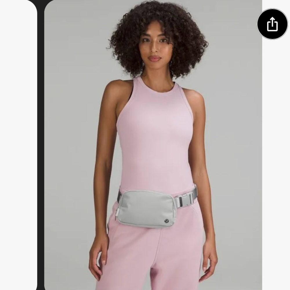 🩶Lululemon Silver Gray / white Everywhere Belt Bag - Picture 3 of 9